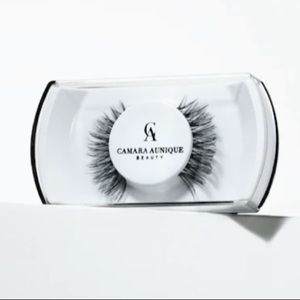 Camara Aunique Beauty - Mary Lashes
